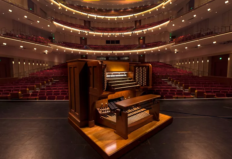 Northrop's Aeolian-Skinner pipe organ