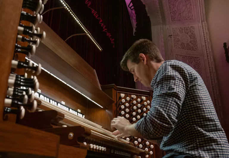 Greg Zelek at the Northrop organ