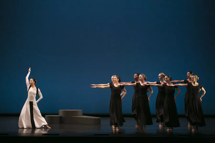 Martha Graham Dance Company performs Chronicle