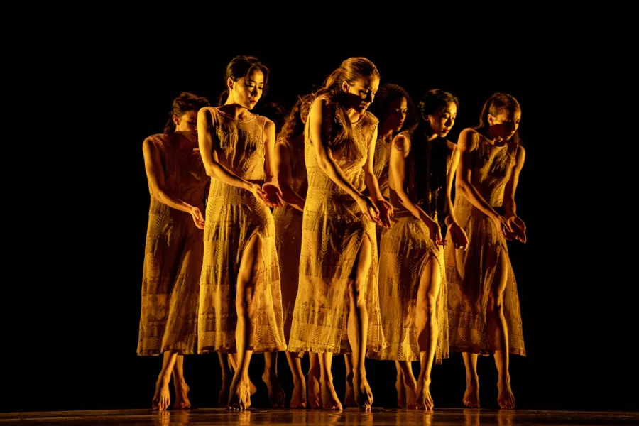 Martha Graham Dance Company in Maxine Doyle and Bobbi Jene Smith’s Deo